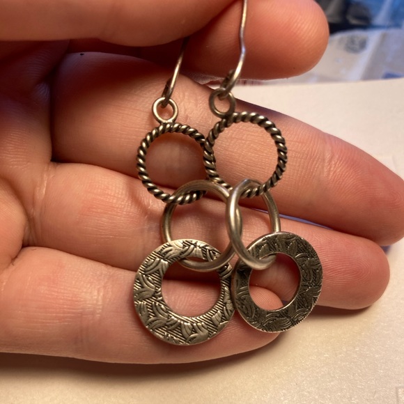 VINTAGE 90s Silver Circle Looped Earrings - Picture 2 of 3